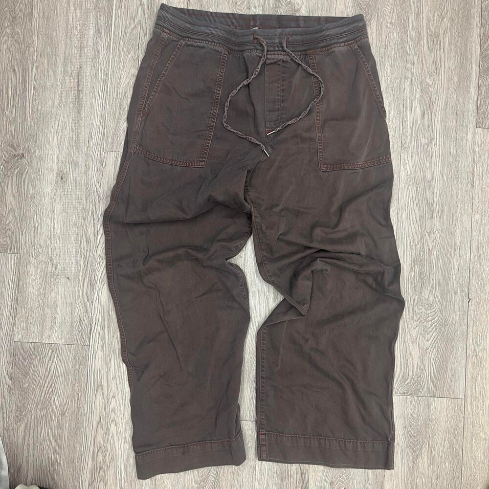 Gap brown womens cargo pants with drawstring waist, size L vintage